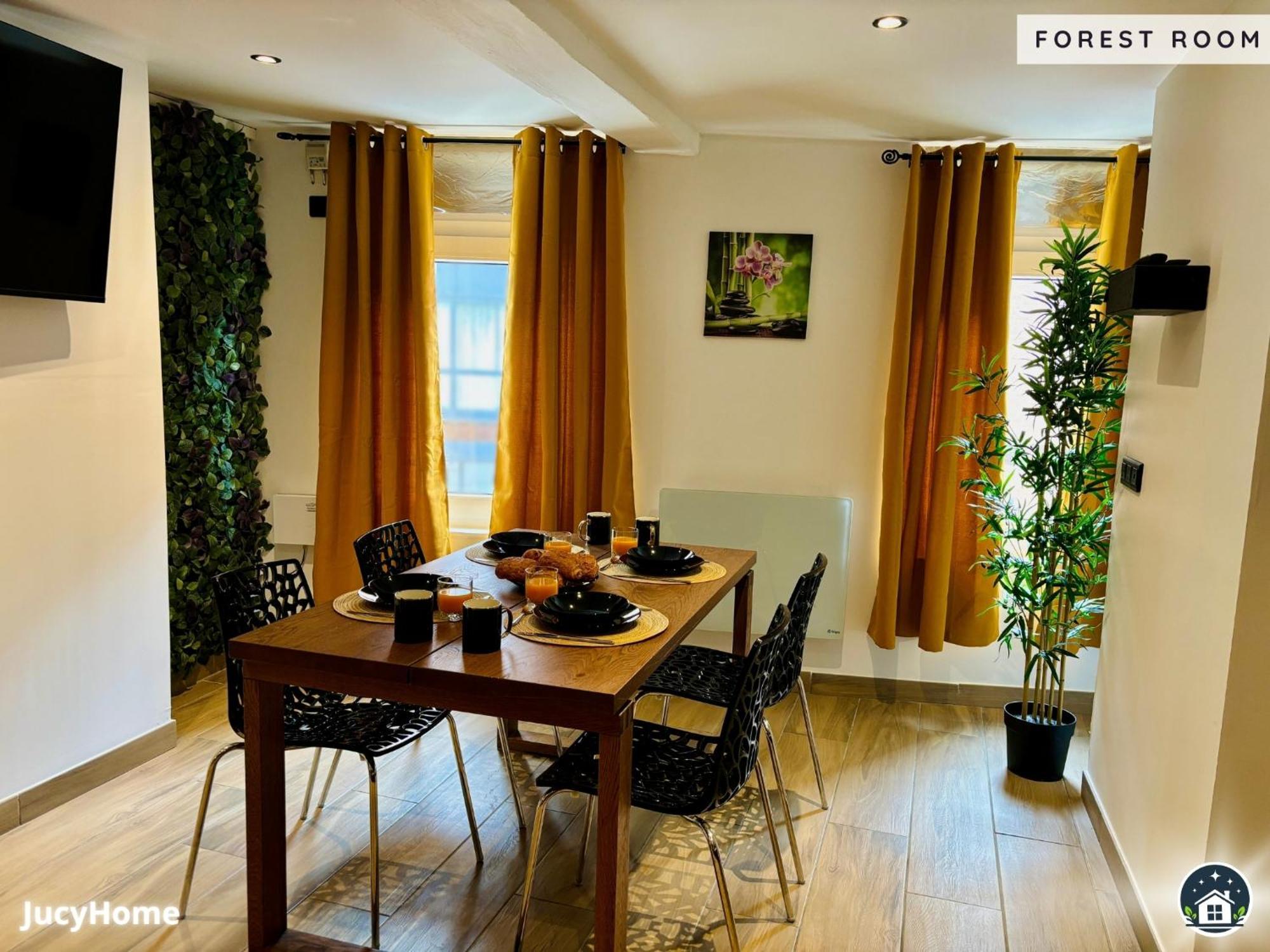 Forest Valenciennes Ngoại thất bức ảnh